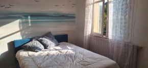 Chambre, parking gratuit et jardin